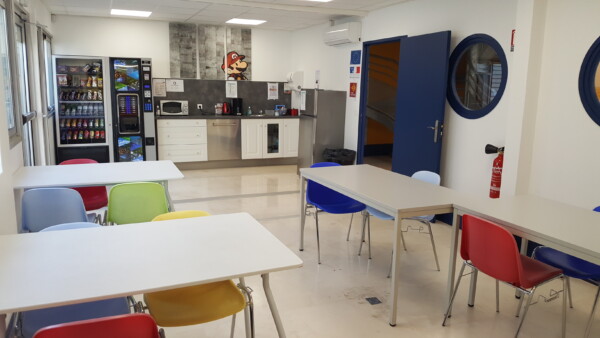 salle à manger Accessibilité aux personnes en situation de Handicap - PSH